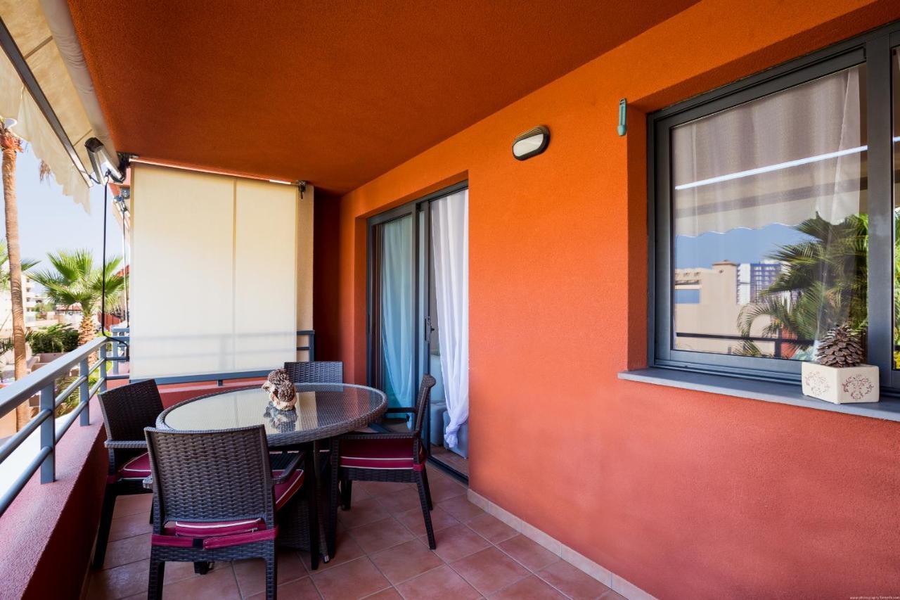 Go2tenerife Apart'tera Solarium, Terraces, Swimming Pools & Parking Appartement *