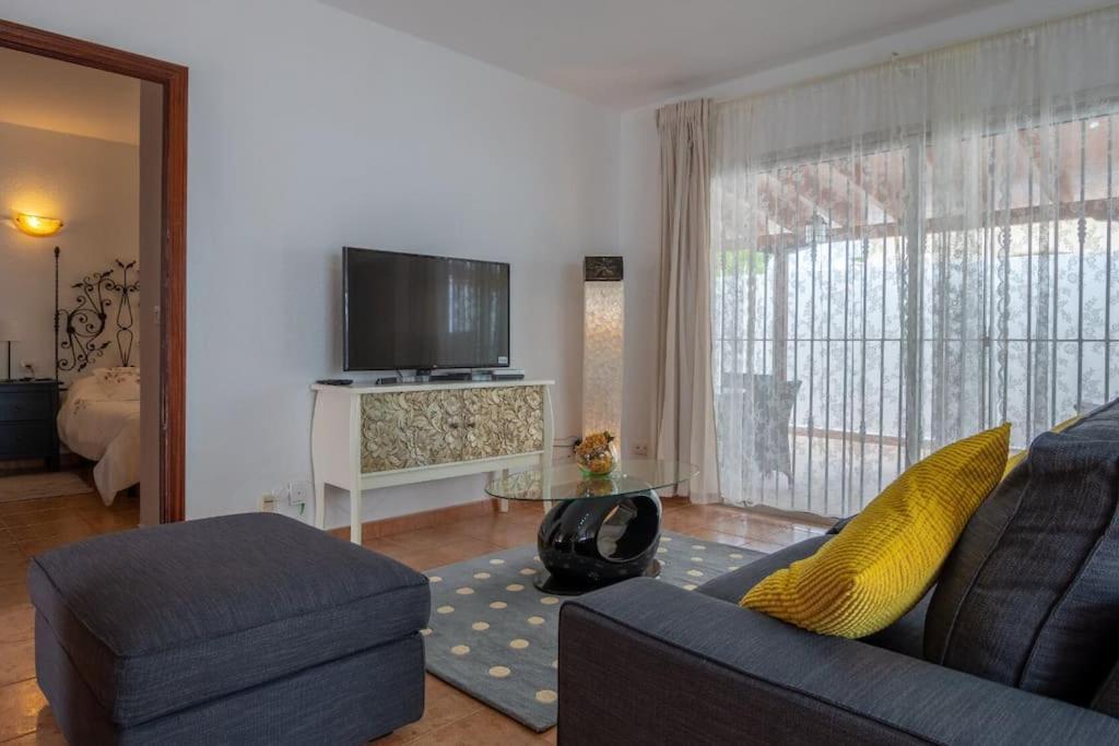 Villa Iris Callao Salvaje
