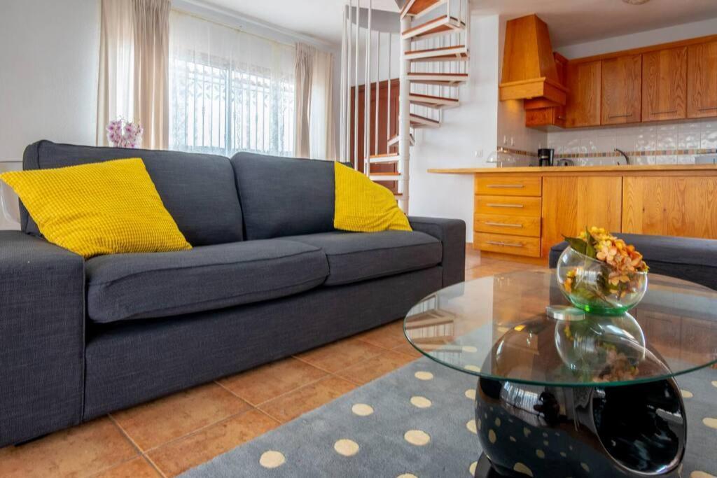 Iris Villa Callao Salvaje