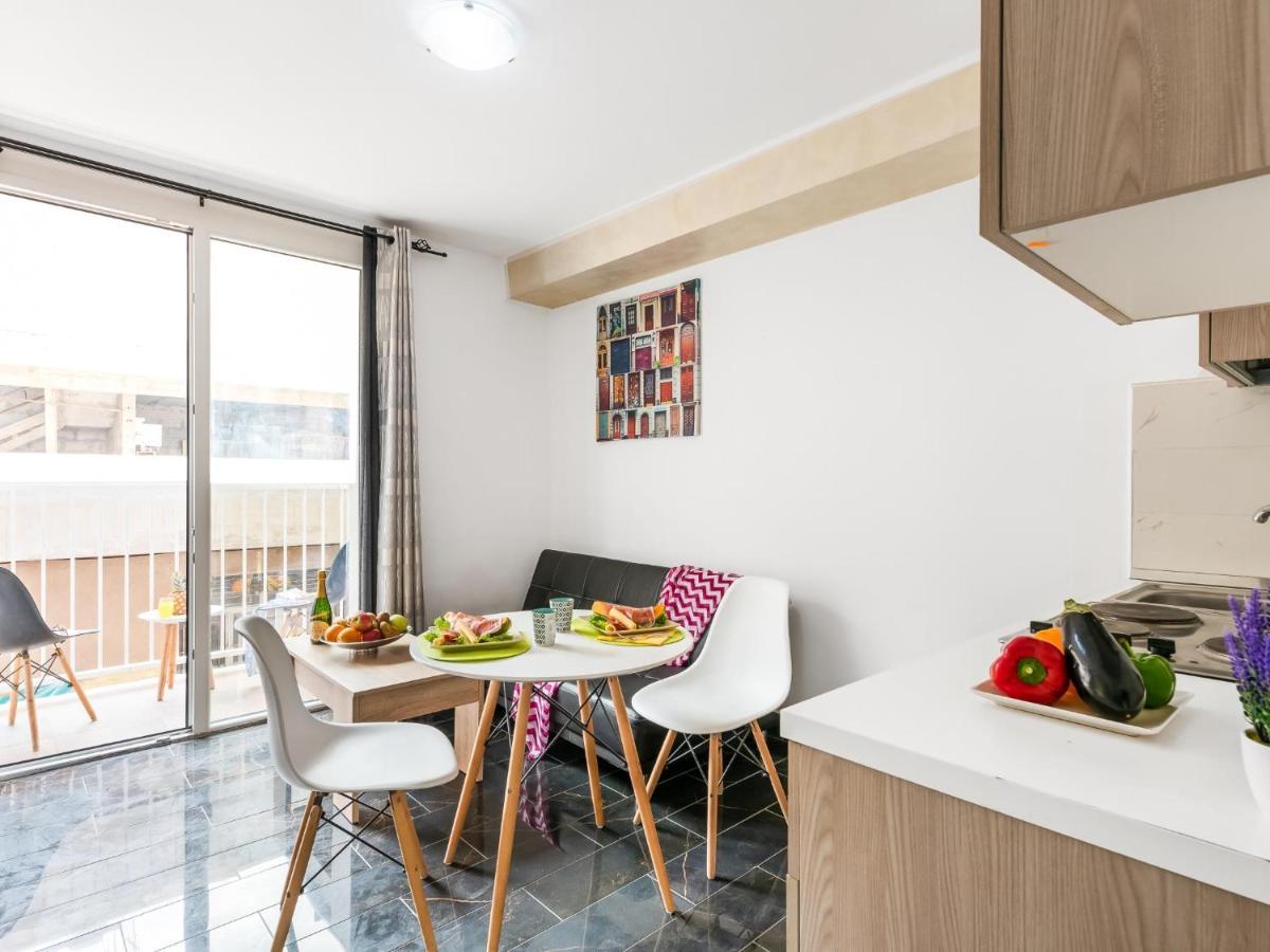 Appartement 1b Sofia Close Services Sea, Wifi! Arona (Tenerife)