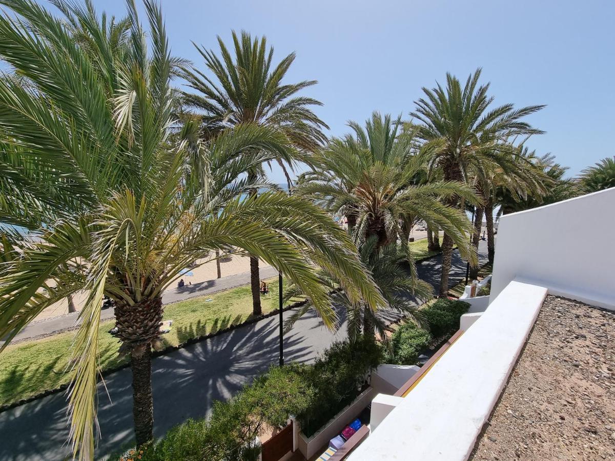 Duplex No 6 Directly At The Sea And Beach, Heated Pool, Wifi, Terrace Apartment