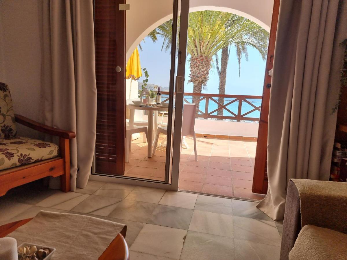 Apartment Duplex No 6 Directly At The Sea And Beach, Heated Pool, Wifi, Terrace Playa de las Americas (Tenerife)