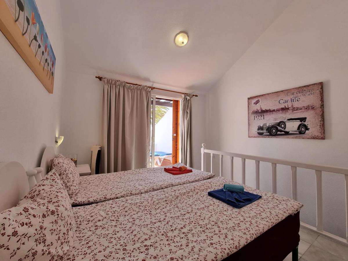 Apartment Duplex No 6 Directly At The Sea And Beach, Heated Pool, Wifi, Terrace *