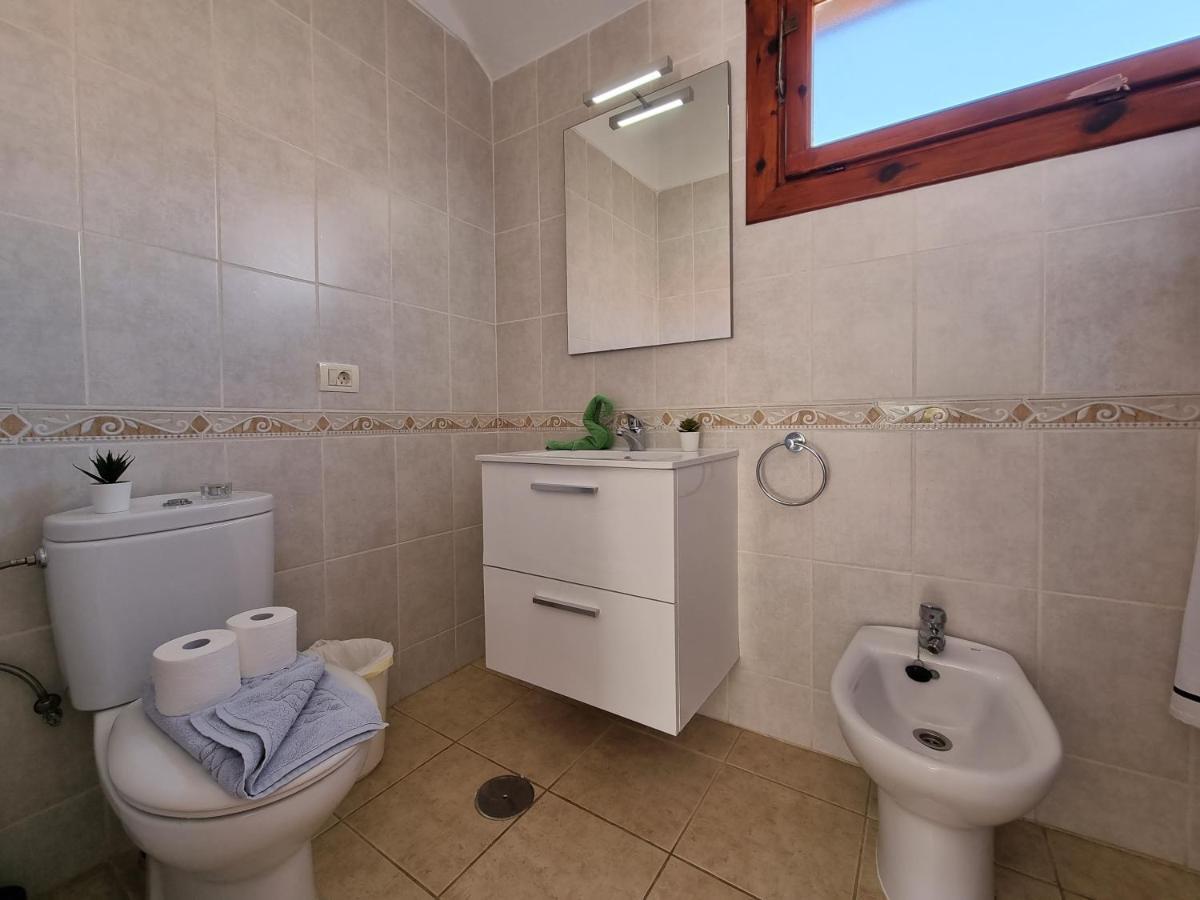 Apartment Duplex No 6 Directly At The Sea And Beach, Heated Pool, Wifi, Terrace *