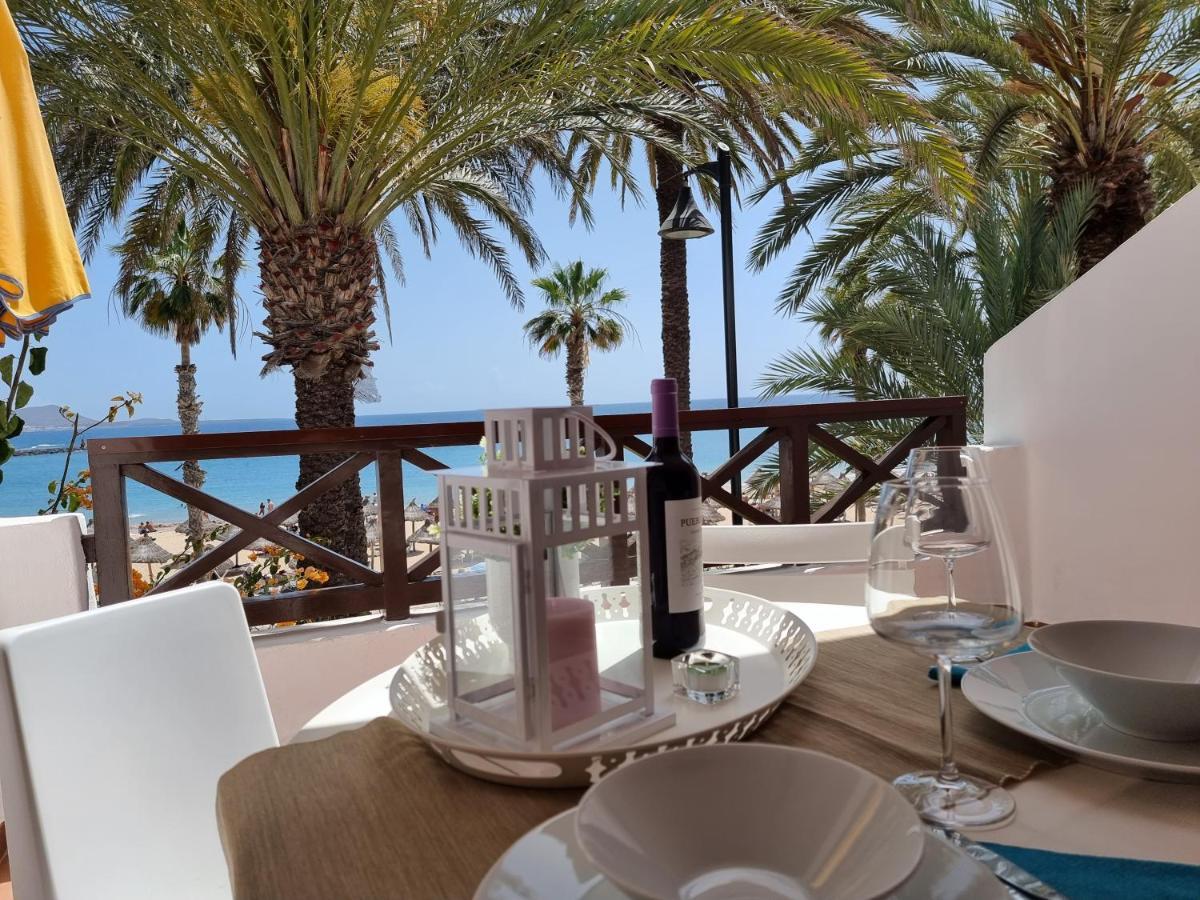 Apartment Duplex No 6 Directly At The Sea And Beach, Heated Pool, Wifi, Terrace