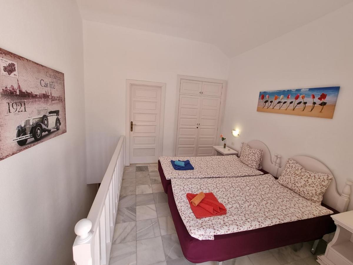 Duplex No 6 Directly At The Sea And Beach, Heated Pool, Wifi, Terrace * Playa de las Americas (Tenerife)