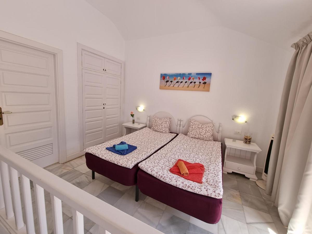 Duplex No 6 Directly At The Sea And Beach, Heated Pool, Wifi, Terrace *