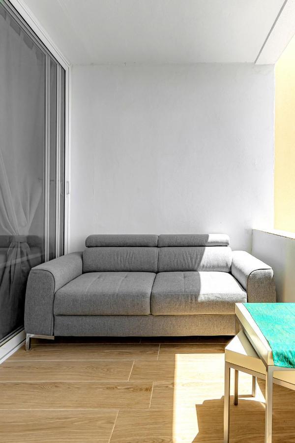 Apartment Gorgeous In *
