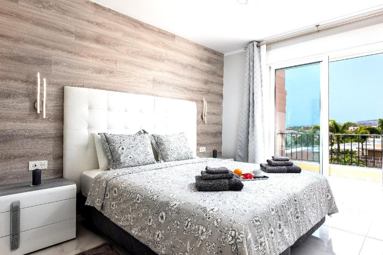 Modern 4 Bedroom In Costa Adeje