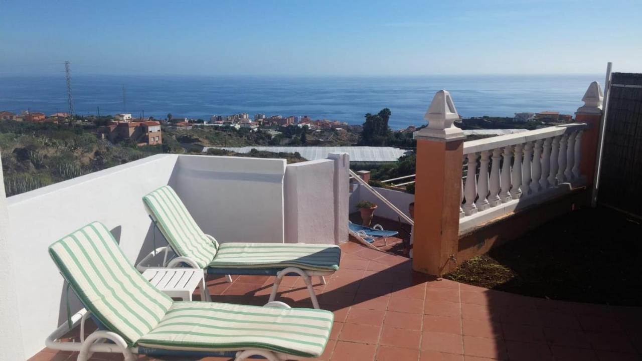 Finca Oasis Mango,holiday Home, Vivienda Vacacional, Comunal Pool, Sea View From Private Terraces,3 Mins To Town By Car, Wifi, Netflix