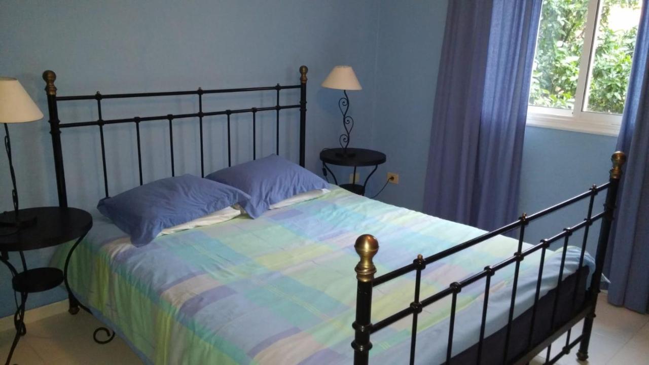 Holiday home Finca Oasis Mango,holiday Home, Vivienda Vacacional, Comunal Pool, Sea View From Private Terraces,3 Mins To Town By Car, Wifi, Netflix Candelaria
