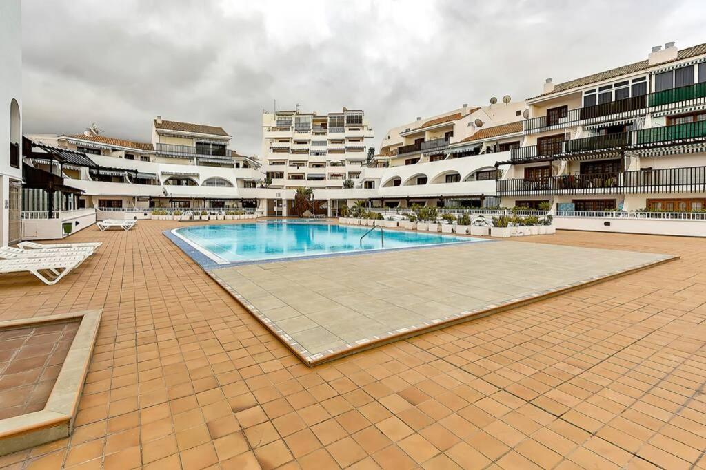 Modern In Parque Royal I, Playa Fanabe Apartment