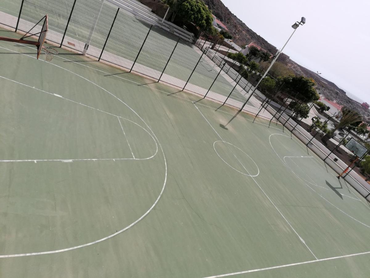 Abades