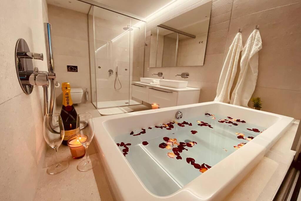 Luxury - New Building With Panoramic Sea View