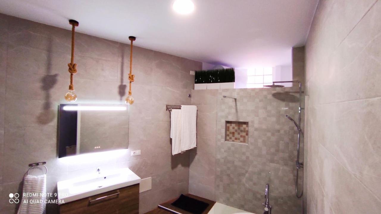 Norte Piscina Privada Climatizada Hébergement de vacances *
