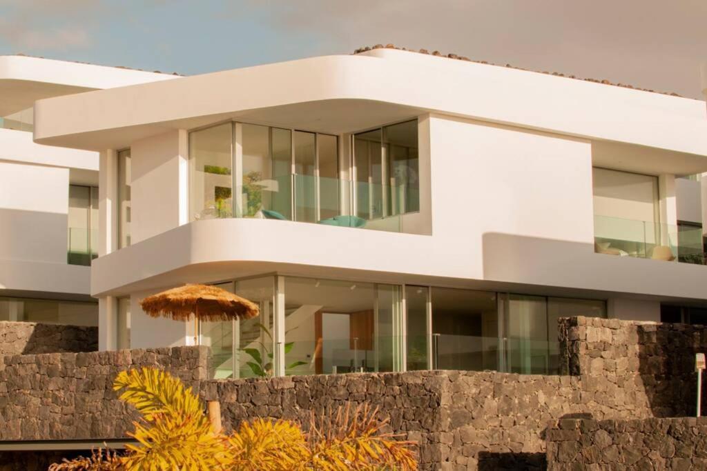 Luxury - New Building With Panoramic Sea View