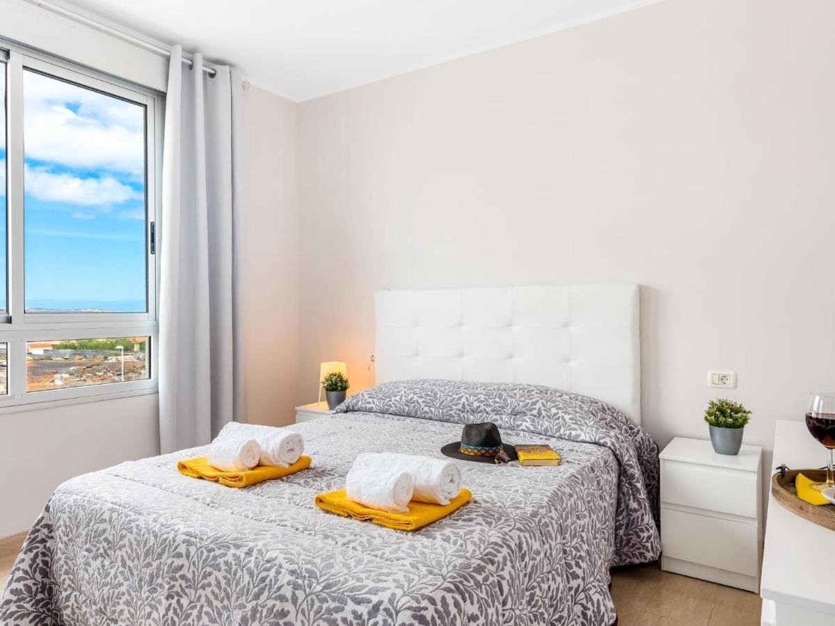 Apartment A31 Amazing 2 Bedroom With Terrace And Pool