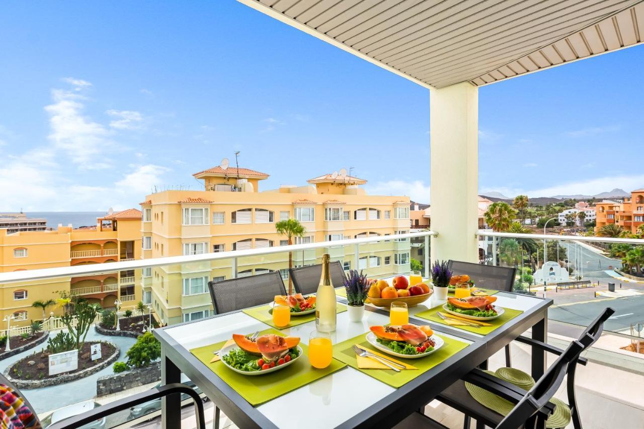 Apartment A31 Amazing 2 Bedroom With Terrace And Pool