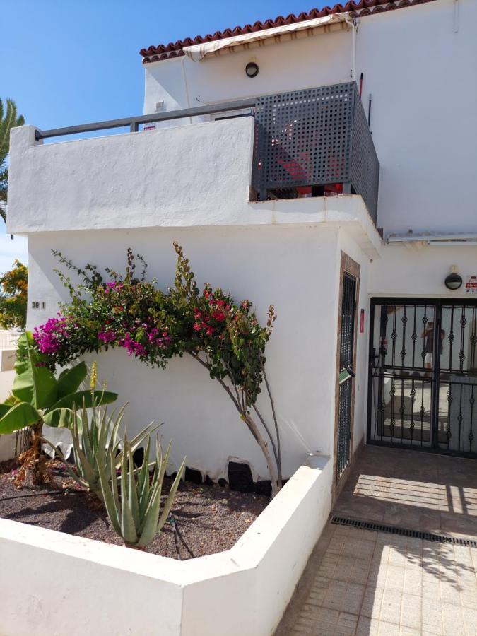 Charlotte Up Arona (Tenerife)