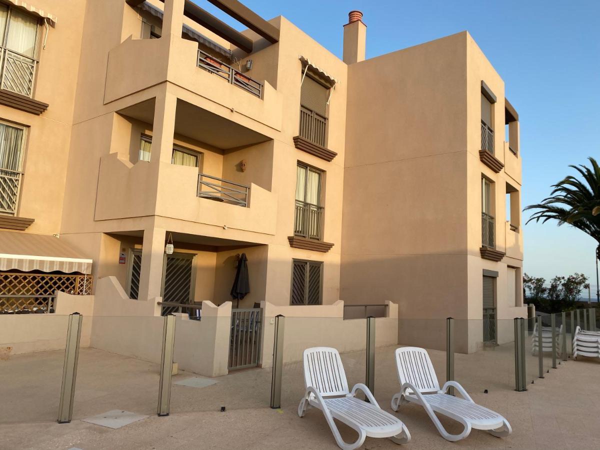Tejita By The Pool, 2min Walk To Sea Apartment
