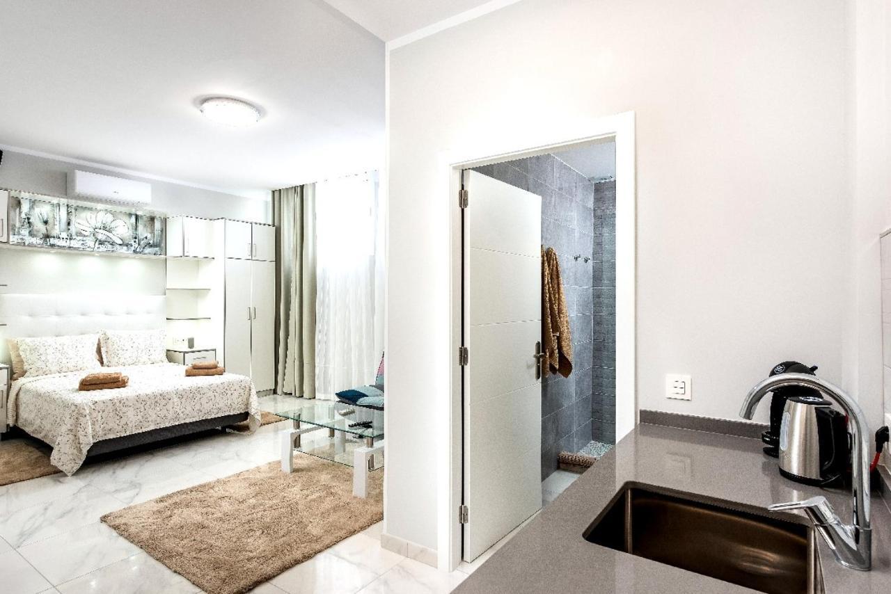Modern 4 Bedroom In Costa Adeje Apartamento *