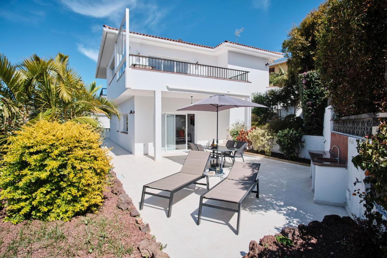 Casa Blanca Apartment *