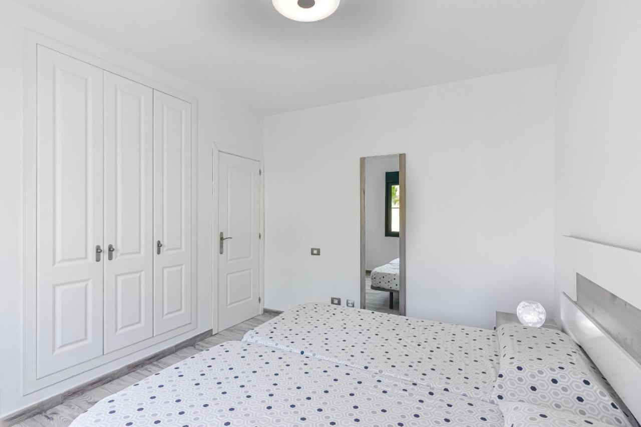 Cozy In El Duque By Altamarhomes
