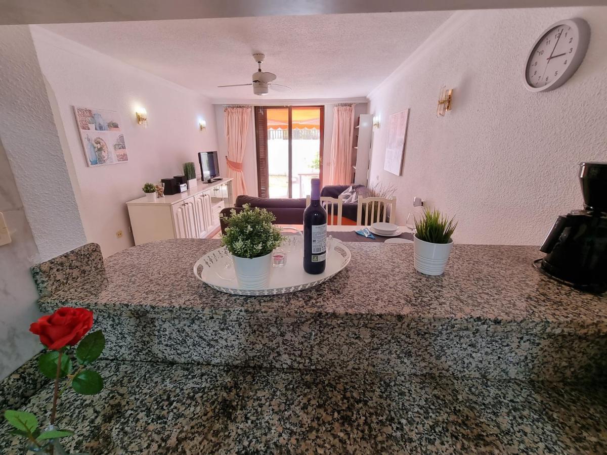 Apartment Casa Teide, Ground Floor Parque Santiago 1, Heated Pool, 100 M To Sea And Beach, Wifi Playa de las Americas (Tenerife)