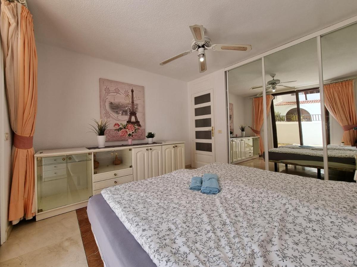 Apartment Casa Teide, Ground Floor Parque Santiago 1, Heated Pool, 100 M To Sea And Beach, Wifi Playa de las Americas (Tenerife)