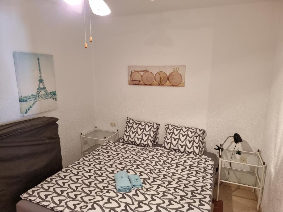 Apartment Casa Teide, Ground Floor Parque Santiago 1, Heated Pool, 100 M To Sea And Beach, Wifi Playa de las Americas (Tenerife)