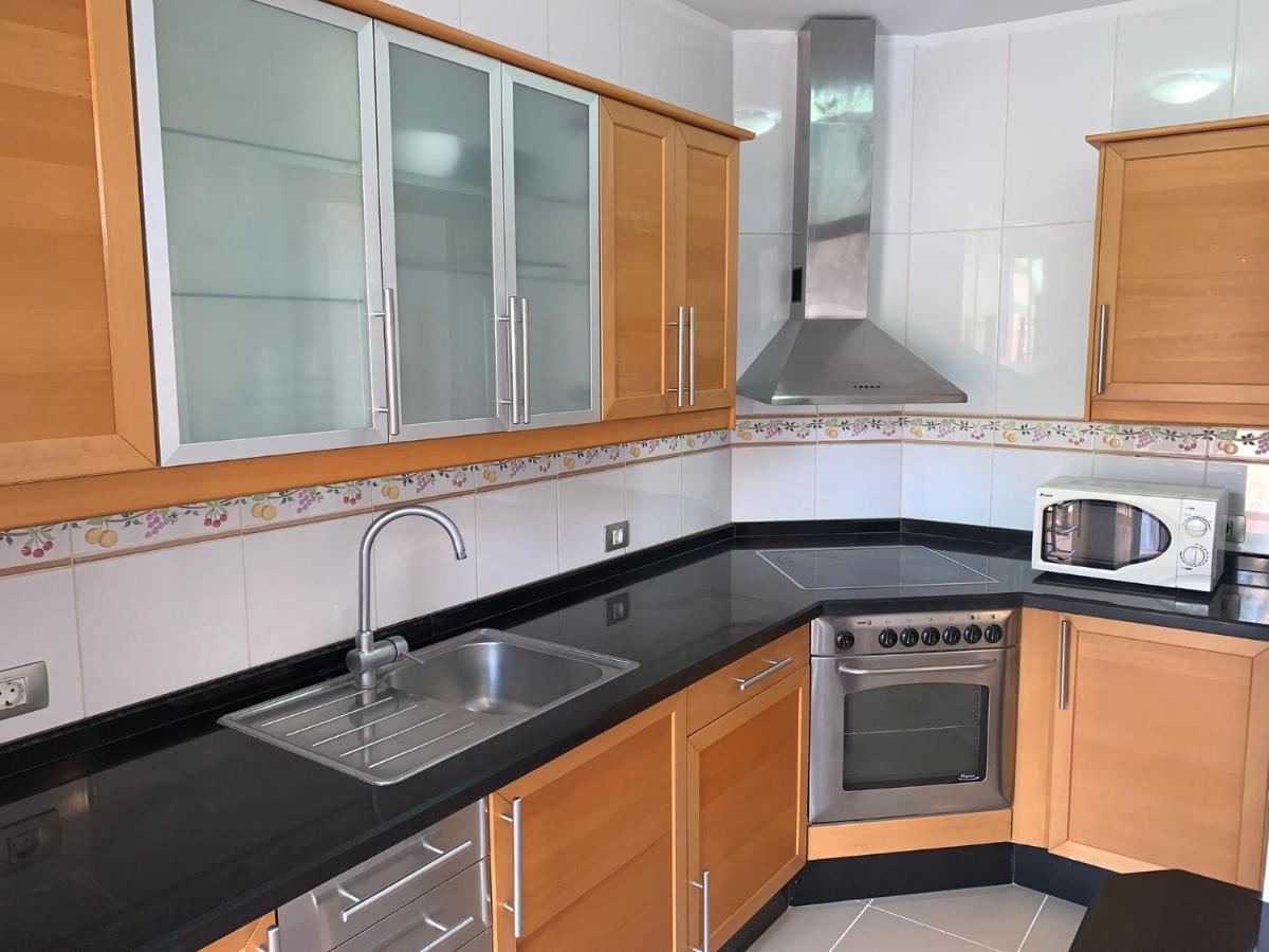 Estupendo Apartamento En Costa Del Silencio. *