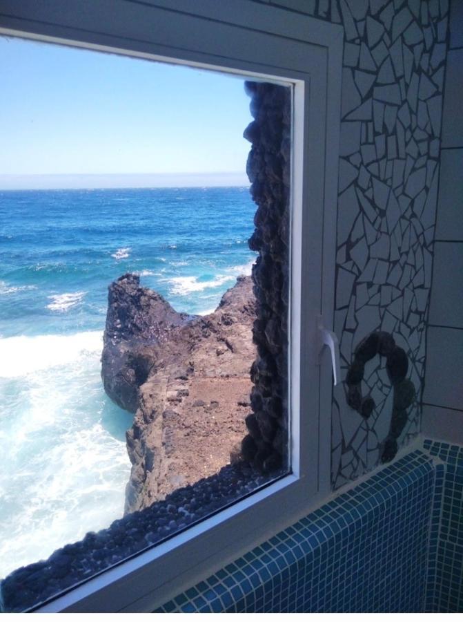 Romantic Atlantic *