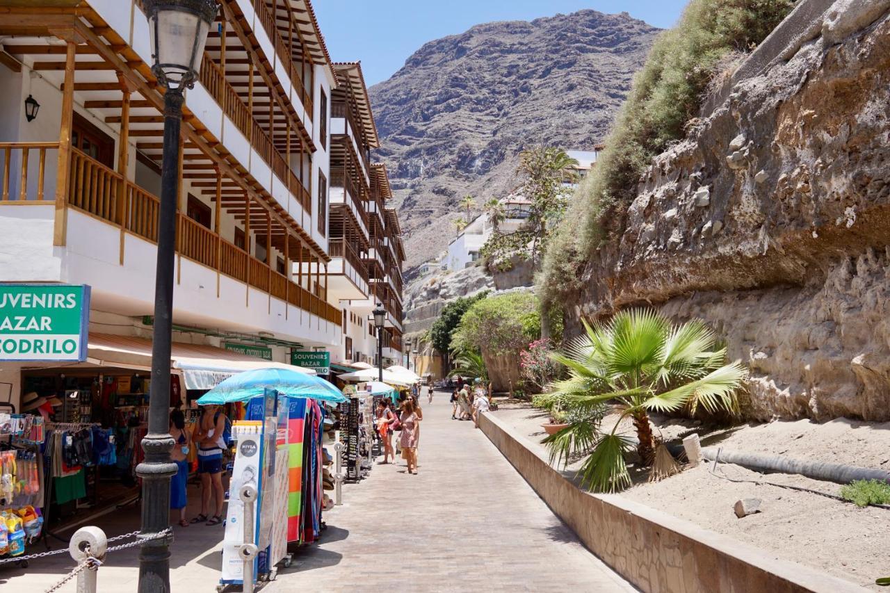 Perla De Roca En Poblado Marinero * Acantilado de los Gigantes