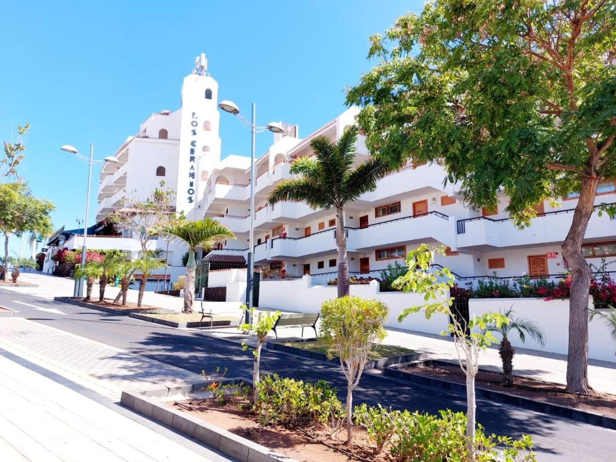 First Line Geranios Ocean View Air Conditioned 50 M From La Pinta