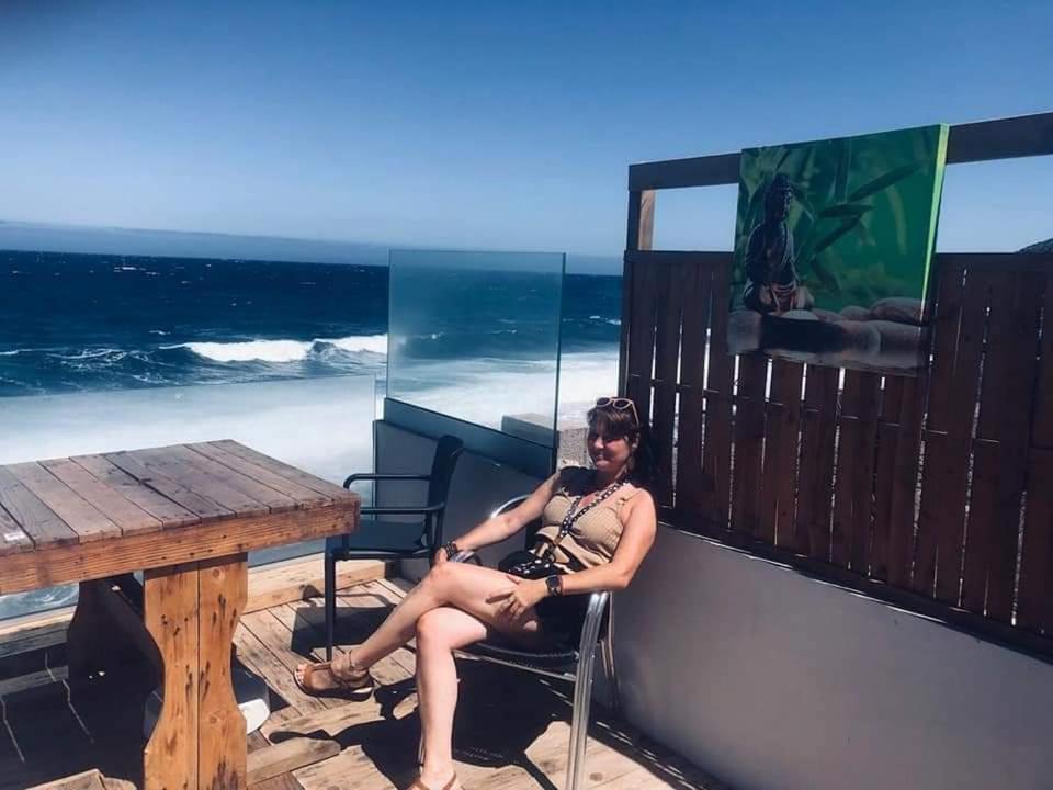 The Poppies Private Space 100M Ocean Guest house *