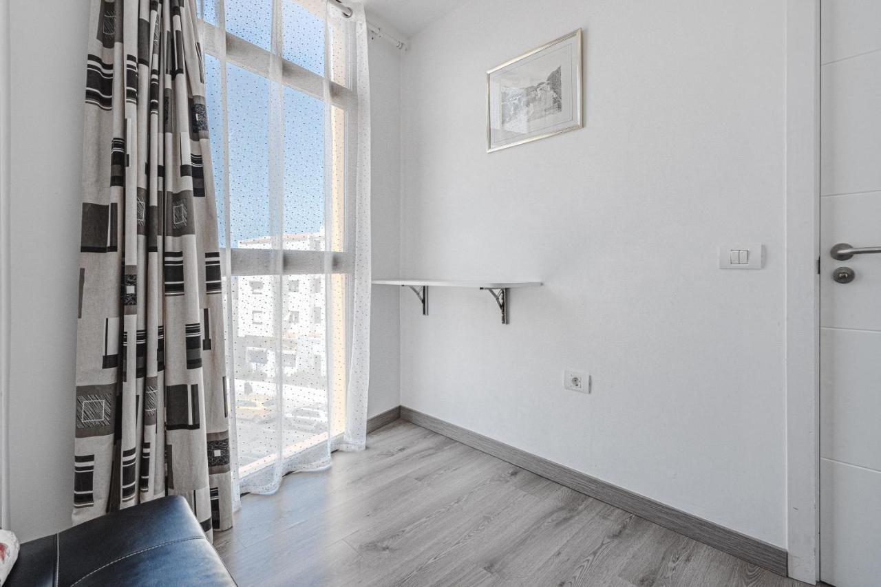 Family With 3 Bedrooms And Balcony Near Gigantes And Ocean Puerto de Santiago (Tenerife)