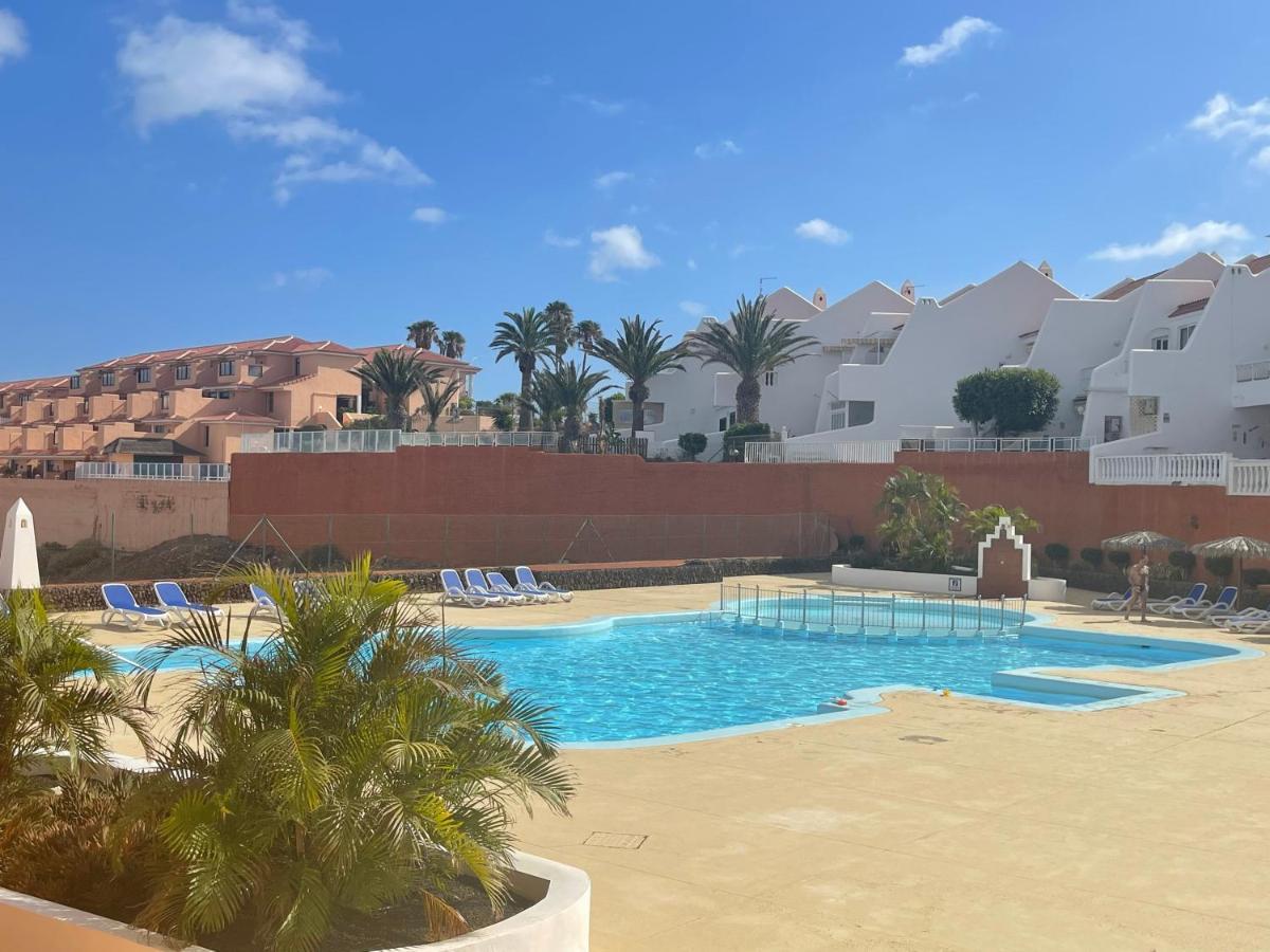White Sand, Huge Terrace, Fast Wi-Fi, Netflix San Miguel de Abona