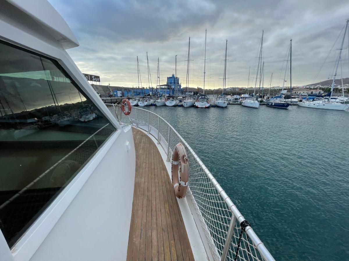 Wonderful Yatch To Rent At Tenerif South Botel