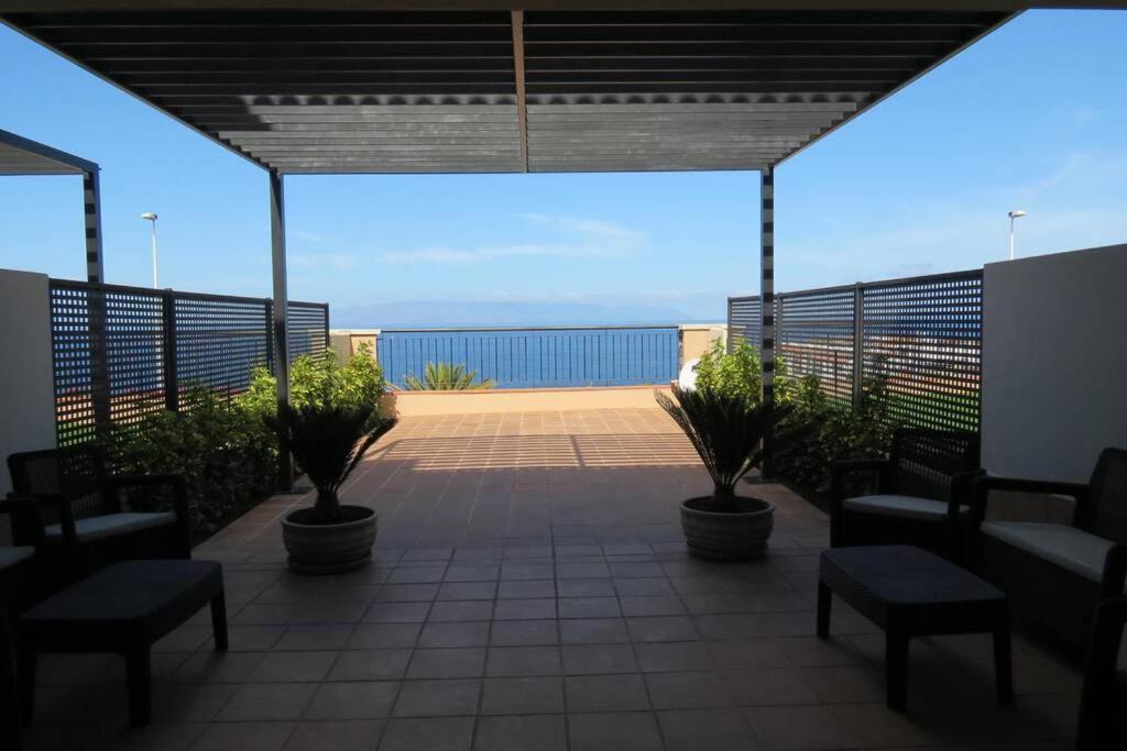 Luxury House With 3 Bedrooms, Sea Wiew And Swimming Pool In A Quiet
