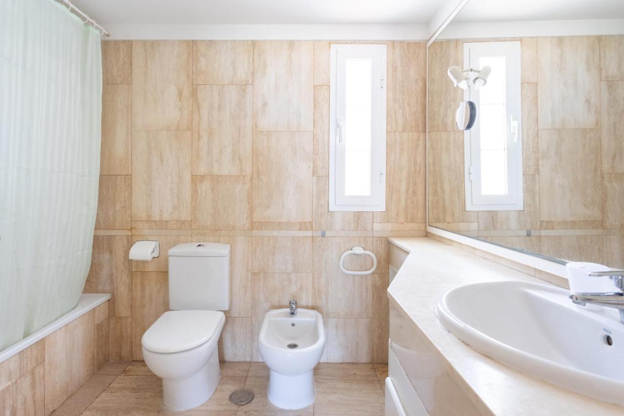 La Caleta Sunshine Apartment *