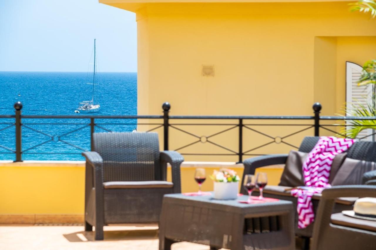 Tropical Ocean View Jacuzzi Villa *