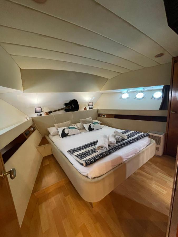 Wonderful Yatch To Rent At Tenerif South Botel