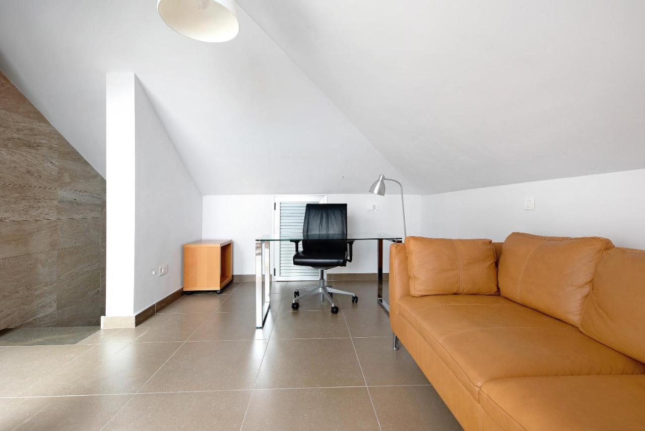 Villa View Grand *