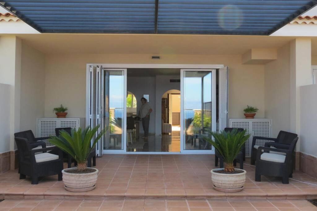 Сasa de vacaciones Luxury House With 3 Bedrooms, Sea Wiew And Swimming Pool In A Quiet Puerto de Santiago (Tenerife)