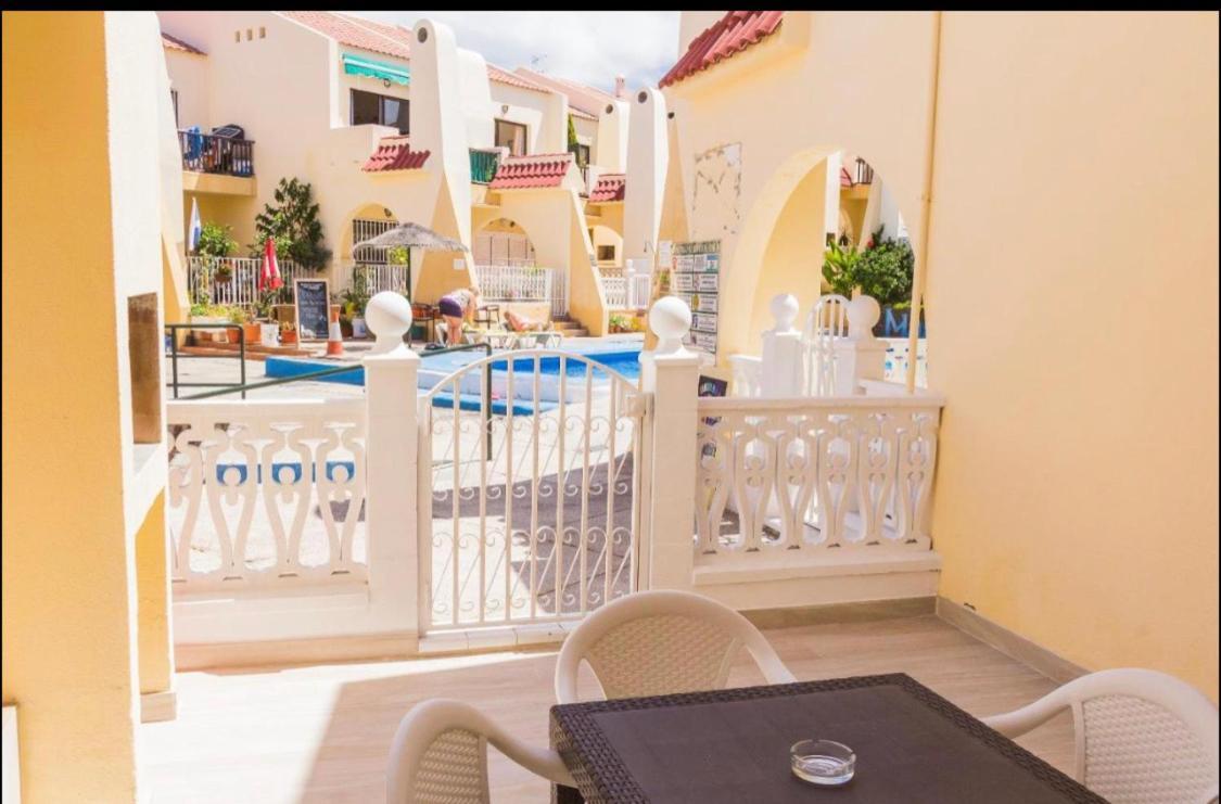 Appartement Luxury Fronte Piscina Mareverde A&v