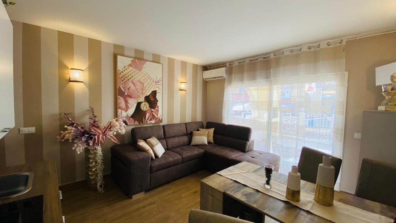 Luxury Fronte Piscina Mareverde A&v