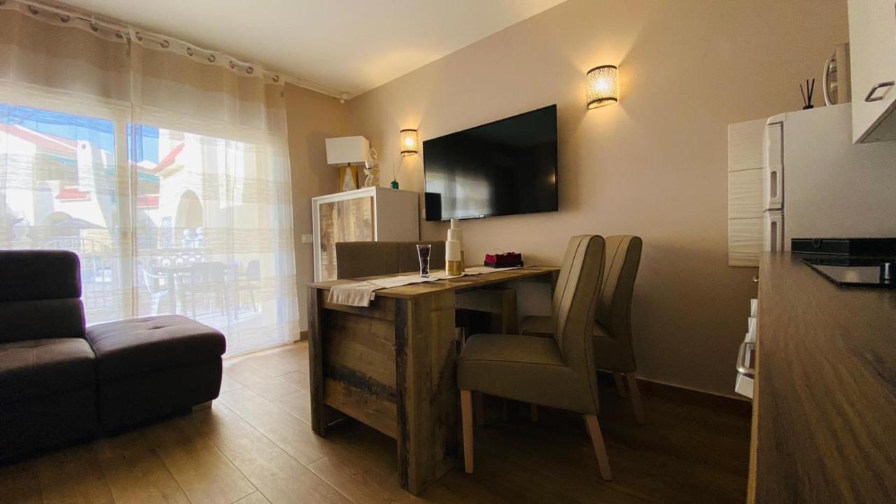 Appartement Luxury Fronte Piscina Mareverde A&v Costa Adeje (Tenerife)