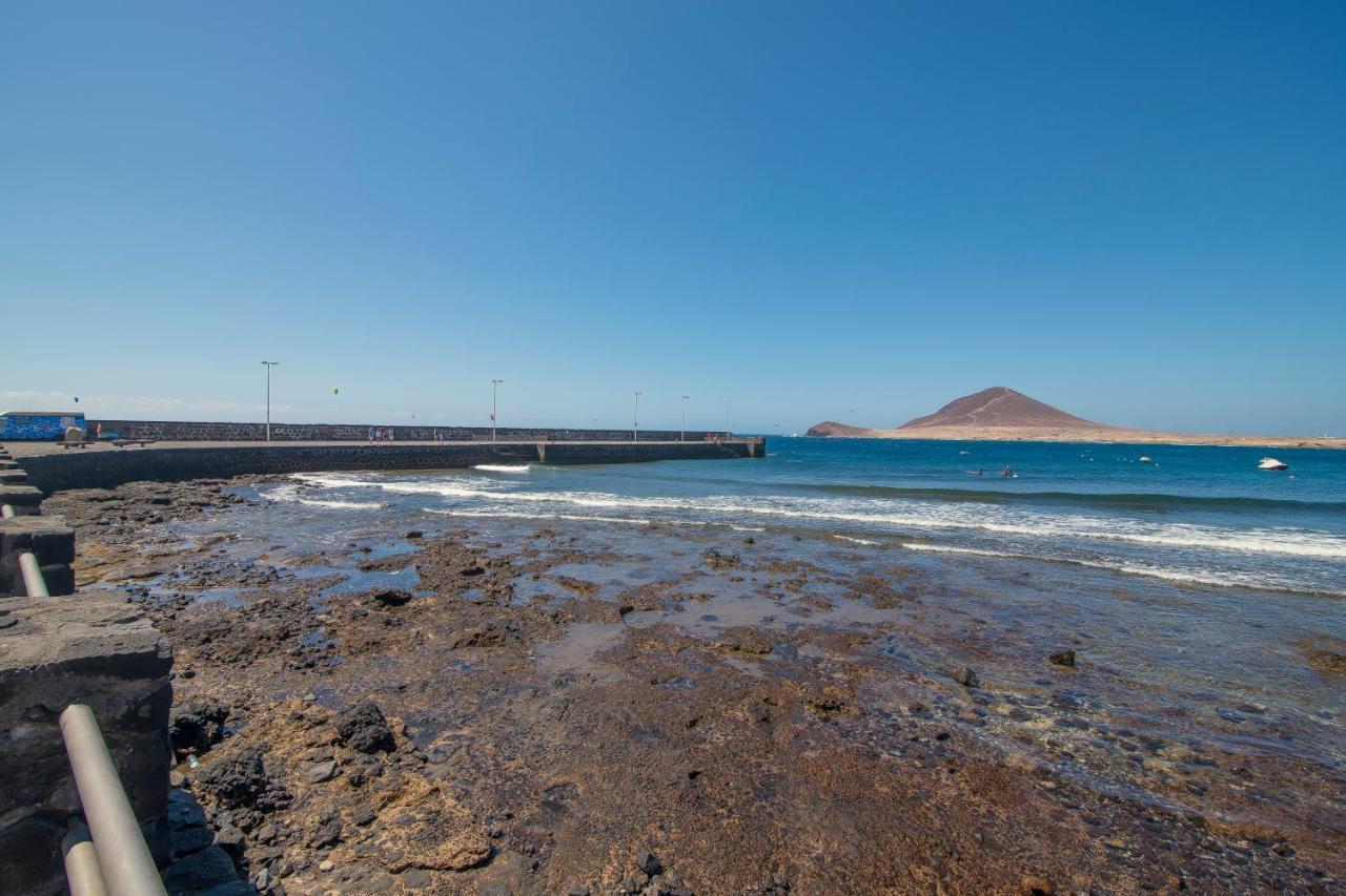 Alquilaencanarias Playa El Cabezo El Medano (Tenerife)