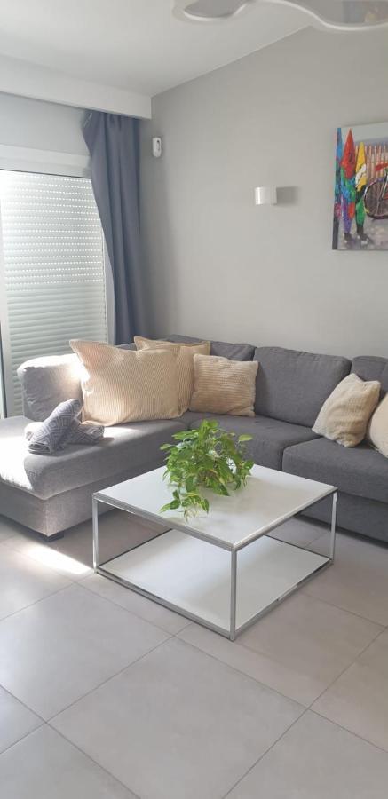 Luxury In Island Village Apartment