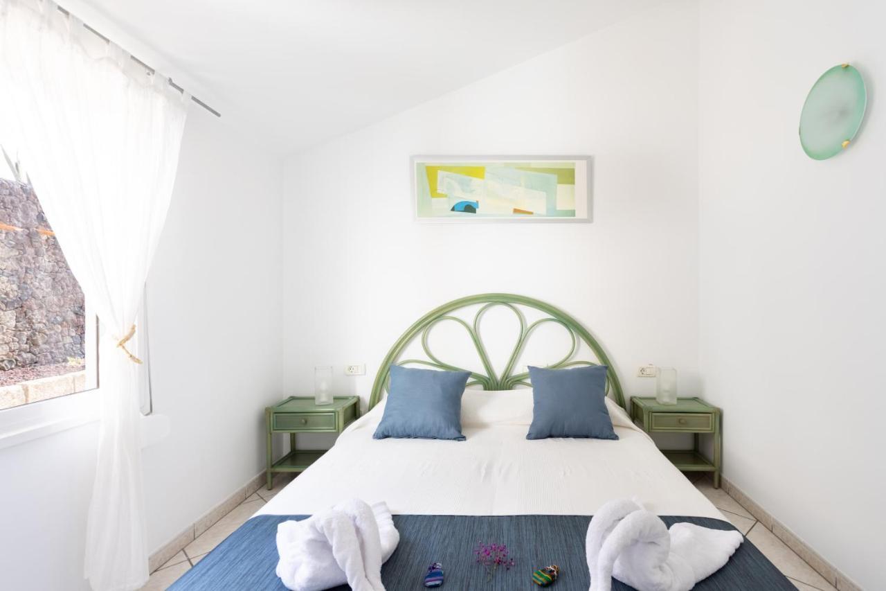 Villa Casa Higo - Private Pool - Ocean View - Bbq - Terrace - Free Wifi - Child & Pet-friendly - 3 Bedrooms - 6 People *